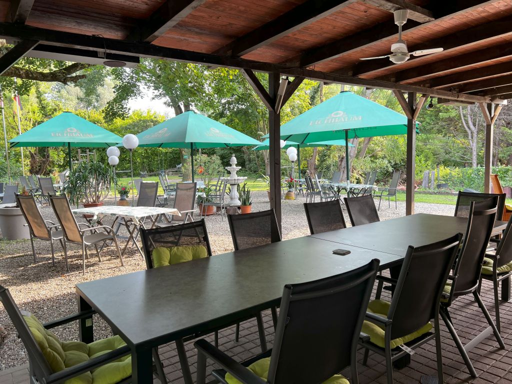Zum Giggel Biergarten